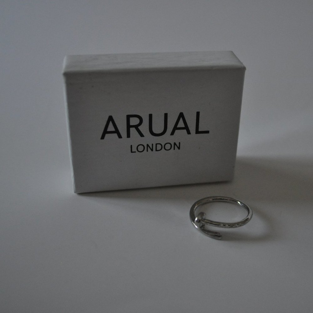 *BUNDLE ME* ARUAL London Nail Ring